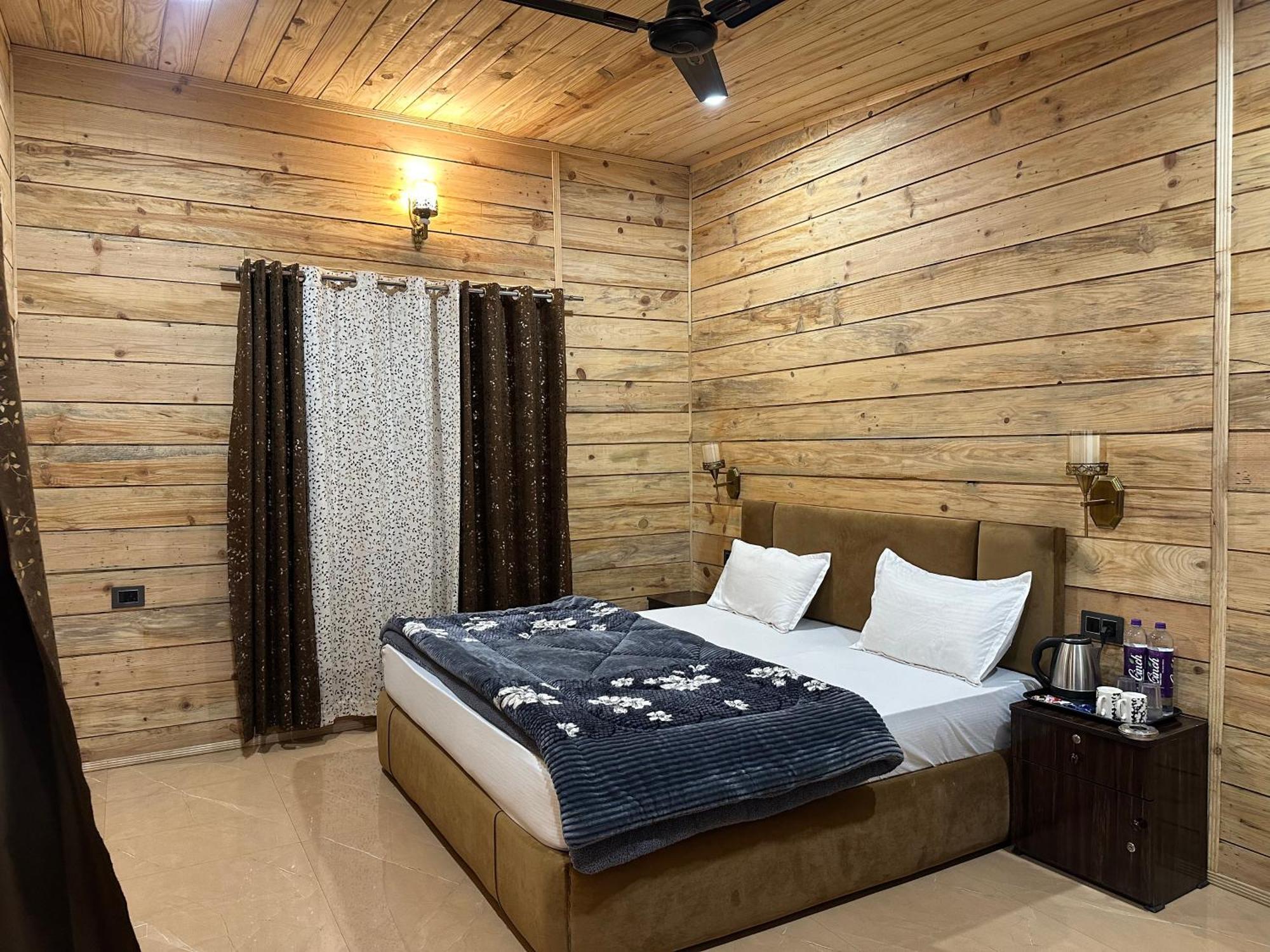 Cabana Riverside Resort - Kainchi Dham Nainital Exterior photo