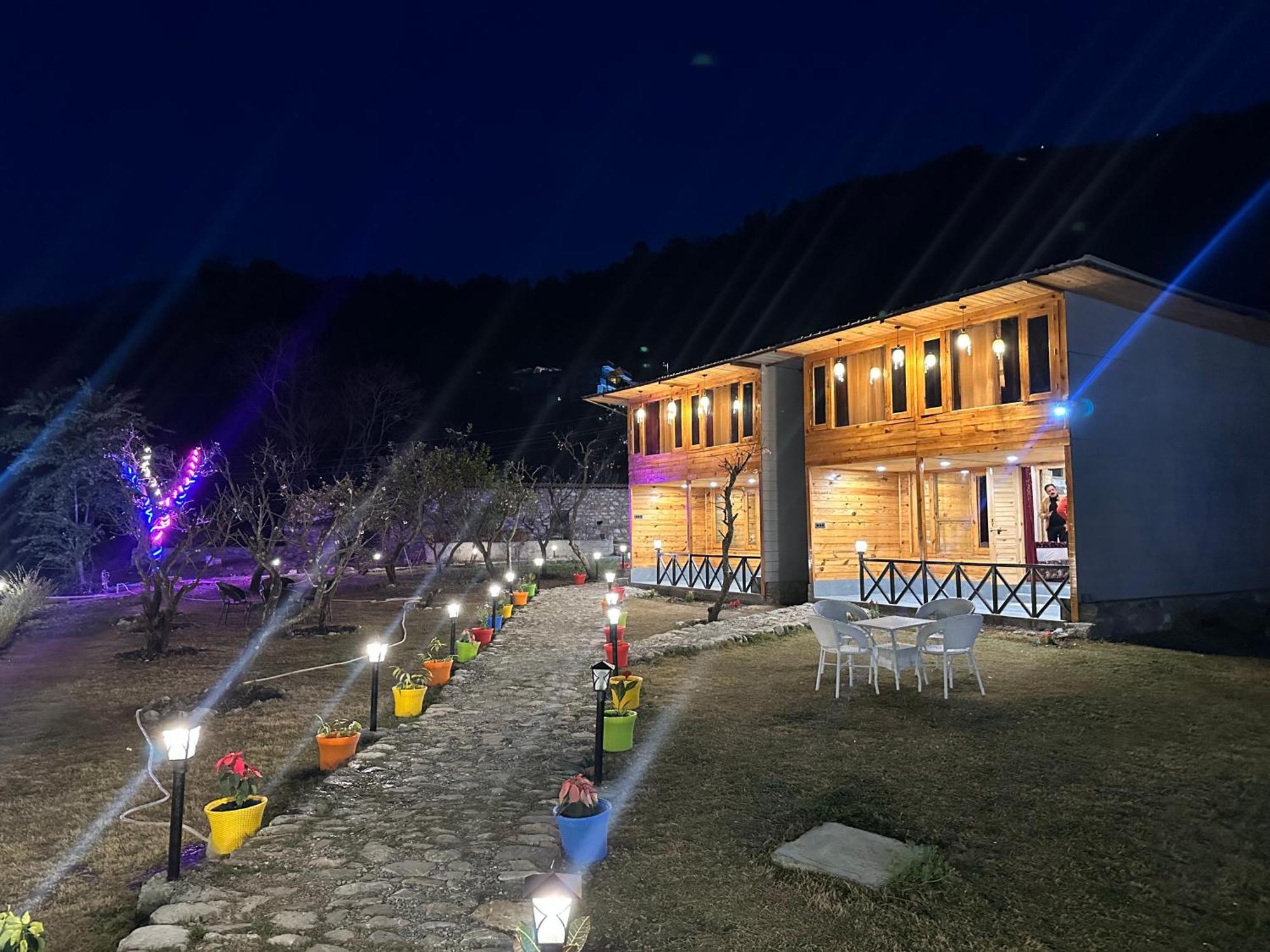 Cabana Riverside Resort - Kainchi Dham Nainital Exterior photo